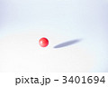 落ちる赤い玉