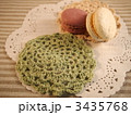 コースターとマカロン