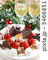 クリスマスケーキとシャンペン