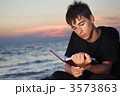 3573863