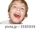3585939