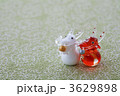 ガラスの紅白の辰