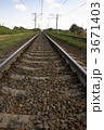 3671403