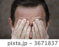 3671837