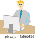 PCを使う外人ビジネスマン