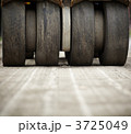 3725049