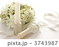 ネイルカラーと造花