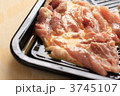 鶏カツの下ごしらえ