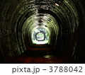 廃線のトンネル