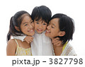 3人の子供たち（白バック）