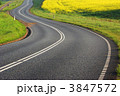 3847572