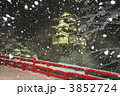 雪の弘前城