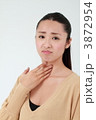 風邪ぎみの女性