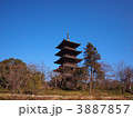 青空に聳える備中国分寺五重塔（横位置）