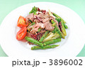 肉と野菜のサラダ