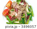 肉と野菜のサラダ