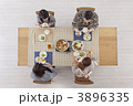 家族団欒の食卓