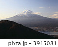 御坂峠天下茶屋前からの富士山