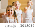 3918039