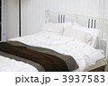 ベッド　ダブルベッド　シーツ　オシャレ　