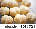3958724