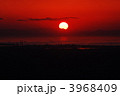 大阪湾に沈む夕日