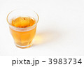 コップ一杯のウーロン茶