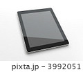 タブレット型PC  白いテーブルの上