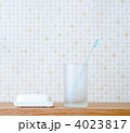 4023817