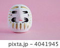 白いダルマ