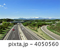 東北自動車道と蔵王連峰