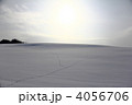 雪原と足跡