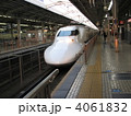 新大阪駅に入線するN700系新幹線