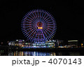 水面にうつるコスモクロックのイルミネーション