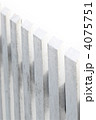 4075751