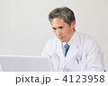 4123958