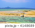 伊江島とエメラルドグリーンの海