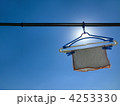 4253330