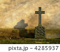 4285937
