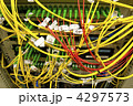 4297573