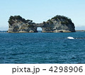 円月島