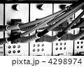 4298974