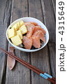サーモン丼