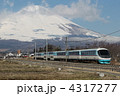 御殿場線を走行する特急あさぎり（小田急編成）