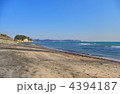 七里ヶ浜の海岸と稲村ヶ崎