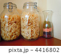 瓶に入ったパスタ