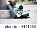 ストリートで歌う