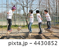 男の子 4人
