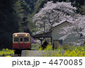 桜の月崎駅