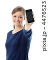 iPhone4と女性（フランス人）